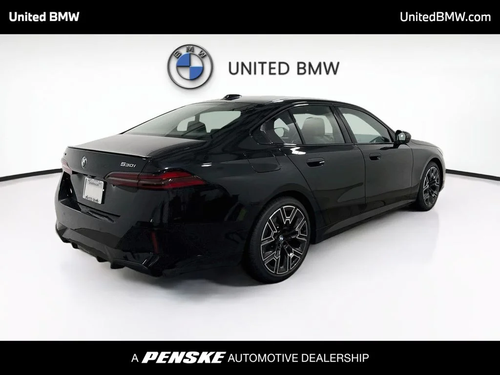 New 2027 Black Sapphire Metallic BMW 530i xDrive image 5