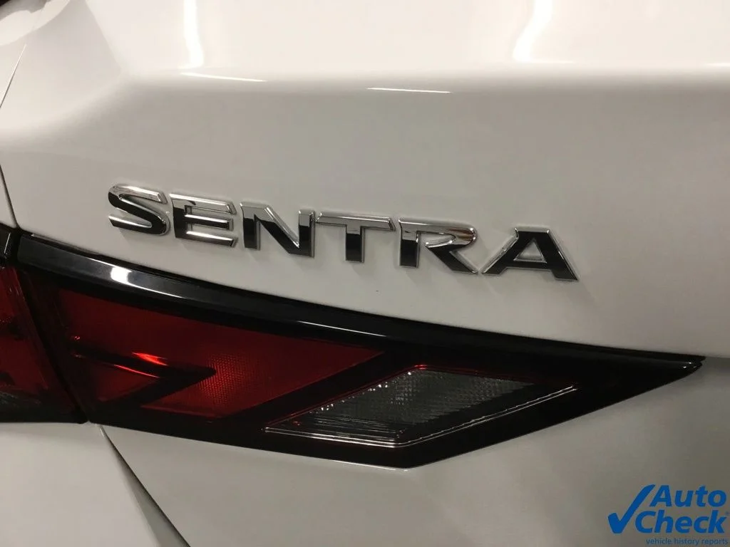 Used 2023 White Nissan SV image 10