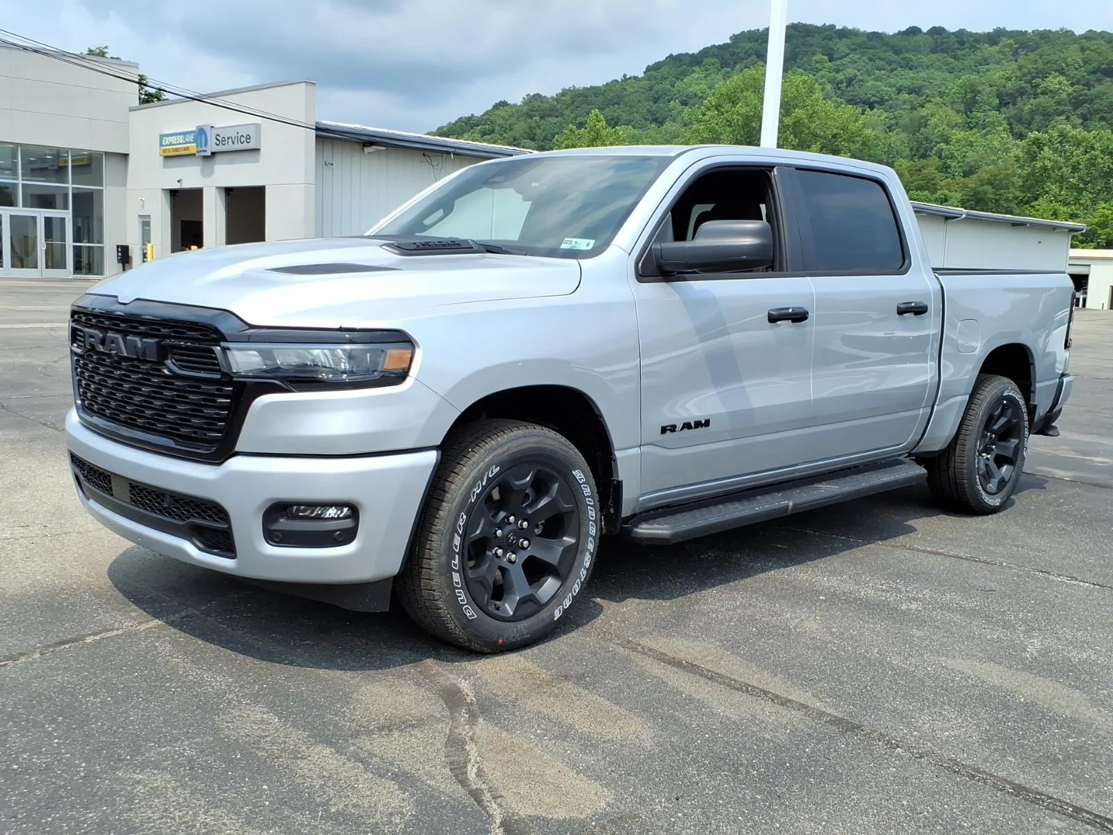 New 2026 Silver Zynith RAM Express image 3