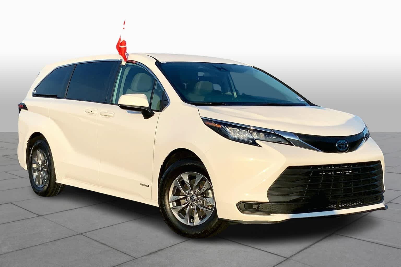 Used 2021 Super White Toyota LE image 3