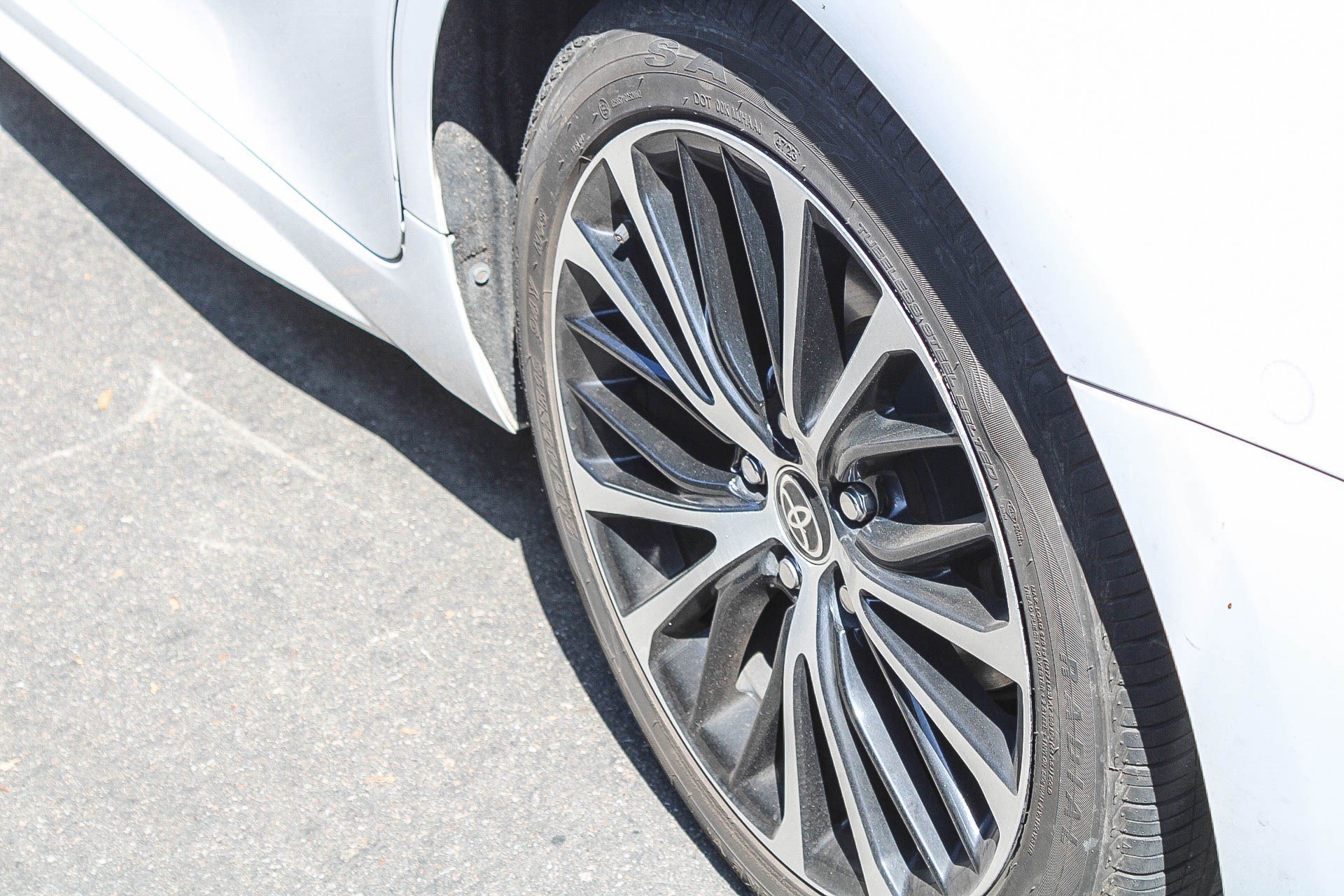 Certified Used 2020 Super White Toyota SE image 10