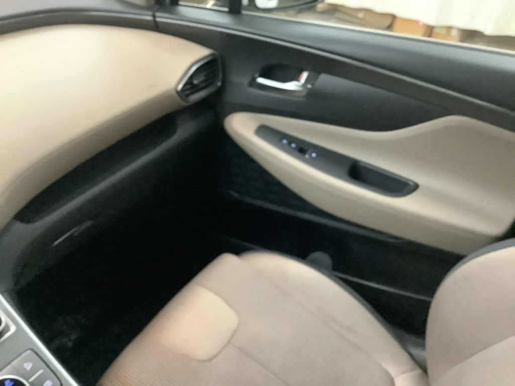 Used 2022 Quartz White Hyundai SEL image 21