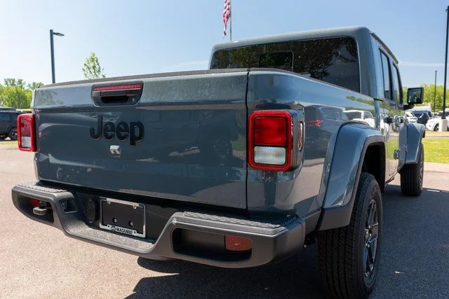 New 2026 Anvil Clear-Coat Exterior Paint Jeep Sport S image 5