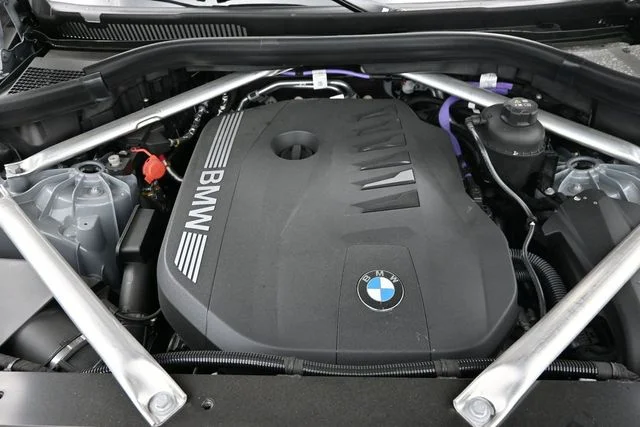 Used 2026 Gray BMW xDrive40i image 20