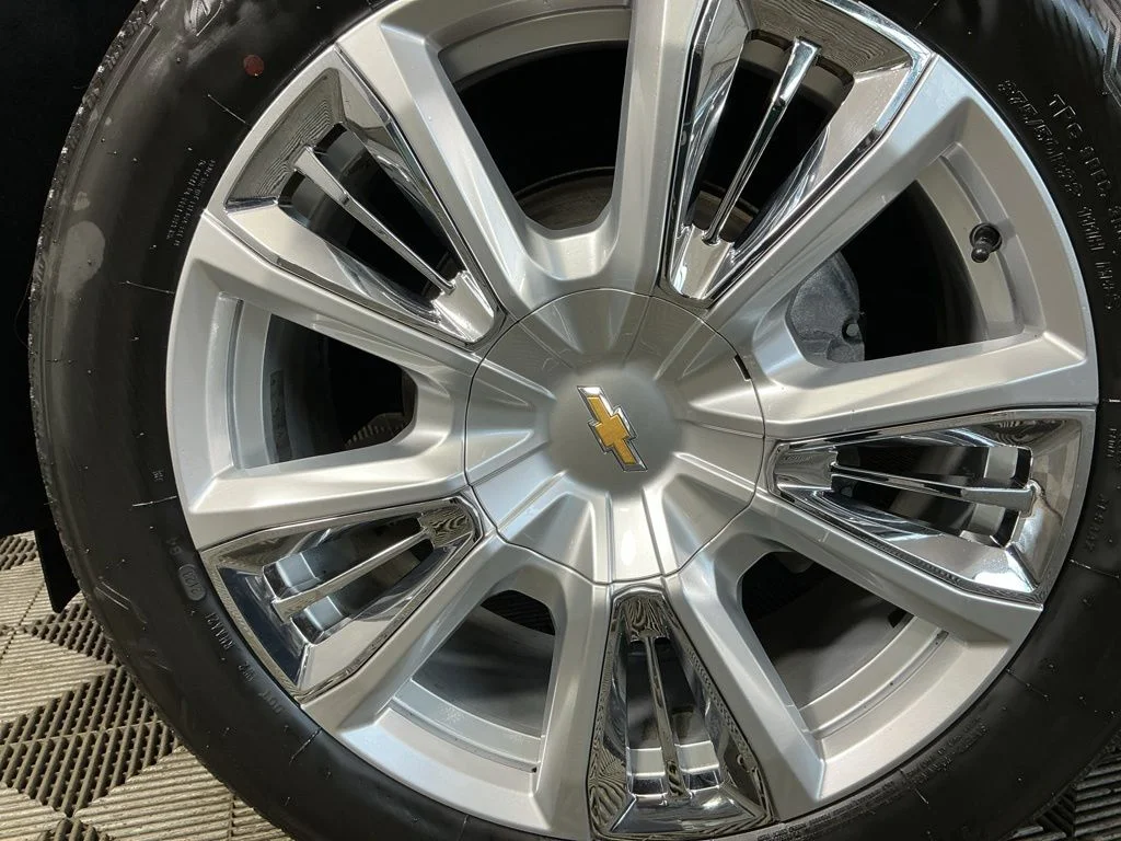 Used 2023 Black Chevrolet High Country image 6