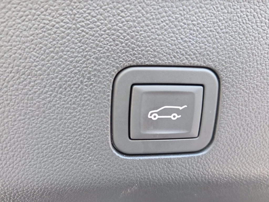 Used 2026 Sterling Metallic GMC Denali Ultimate image 14