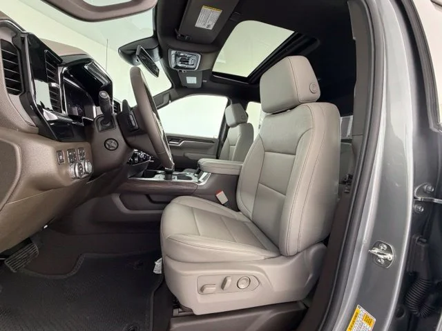 2026 GMC Sierra 1500 SLT - Photo 11