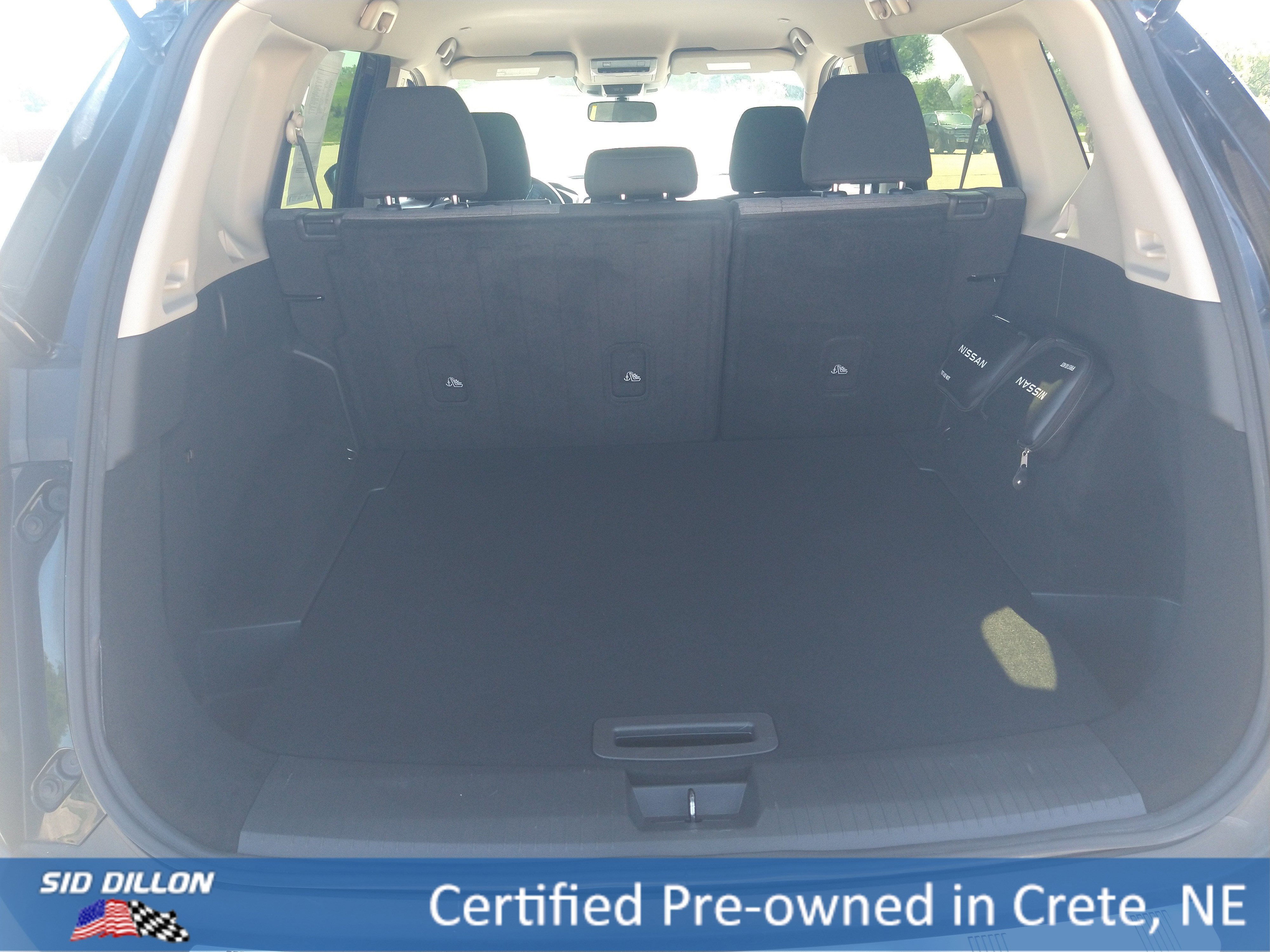 Used 2023 Super Black Nissan SV image 15