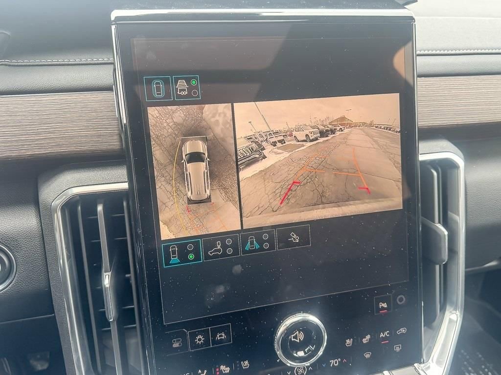 2026 GMC ACADIA - Image 19