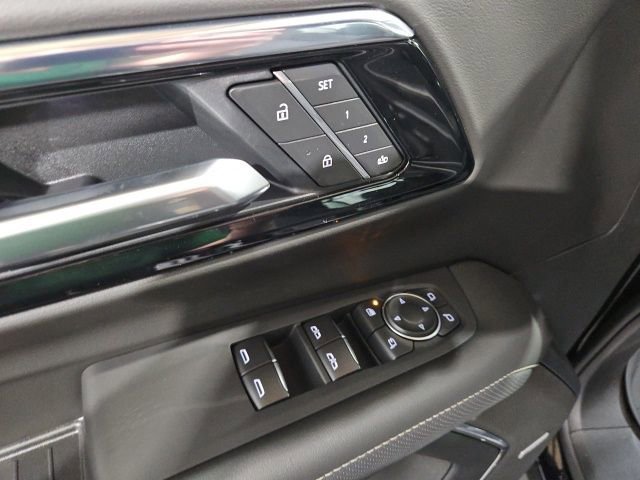 2025 Chevrolet Tahoe Premier - Photo 22