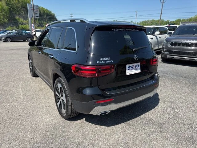 Used 2025  Mercedes-Benz GLB 250 image 5