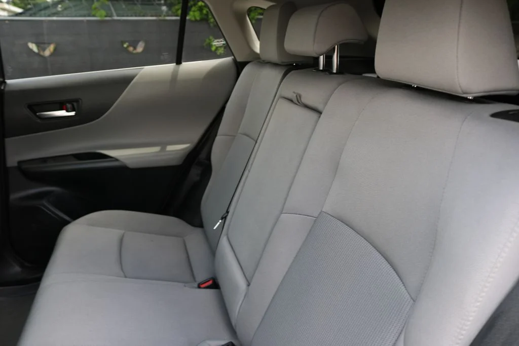 Used 2021 White Toyota LE image 13