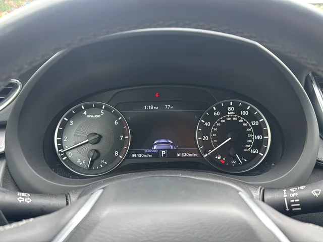 Used 2023 Gray INFINITI LUXE image 23
