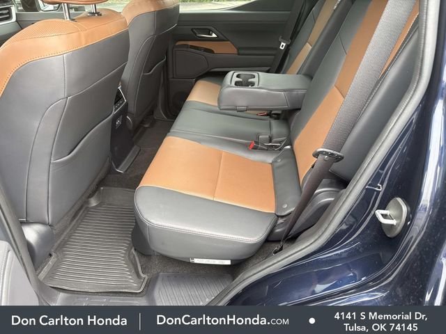 Used 2024 Mica Lexus 550 Premium+ image 14