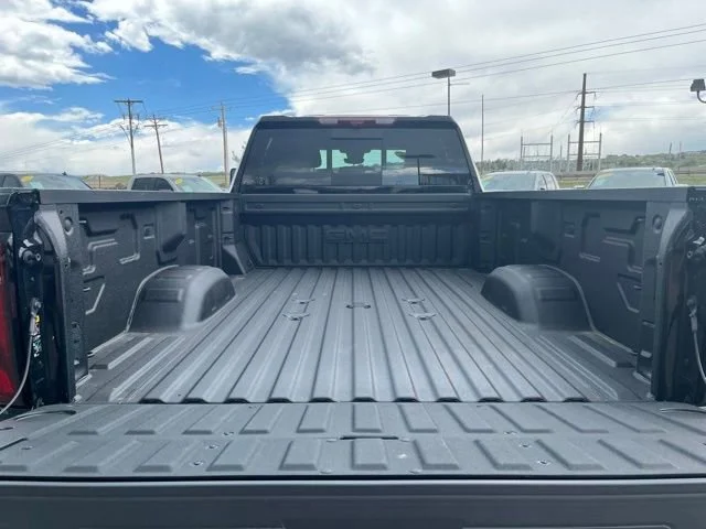 Used 2026 Onyx Black GMC Denali Ultimate image 23