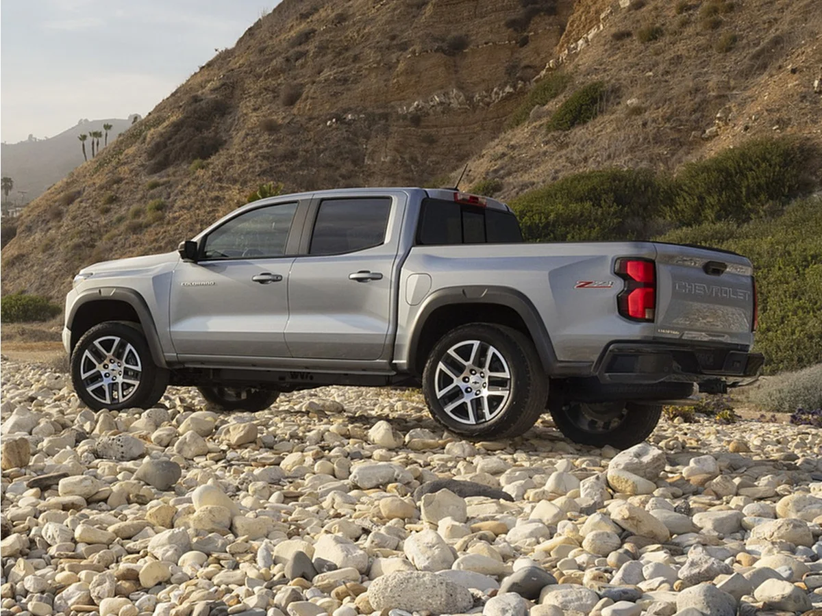 Used 2023 Black Chevrolet Z71 image 1