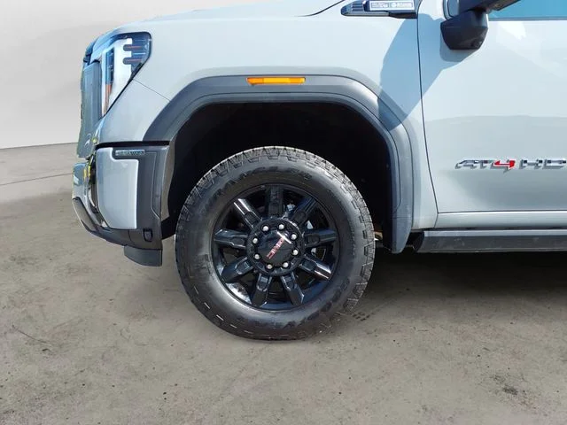 Used 2025 Gray GMC AT4 image 9