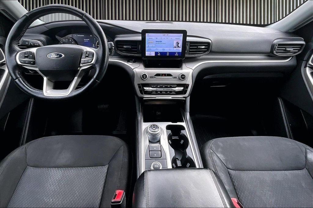 2022 Ford Explorer XLT - Photo 17