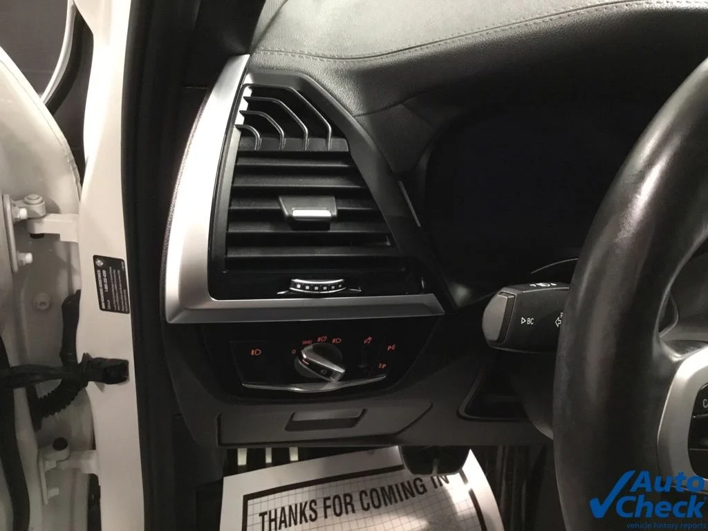 Used 2020 White BMW xDrive30i image 23