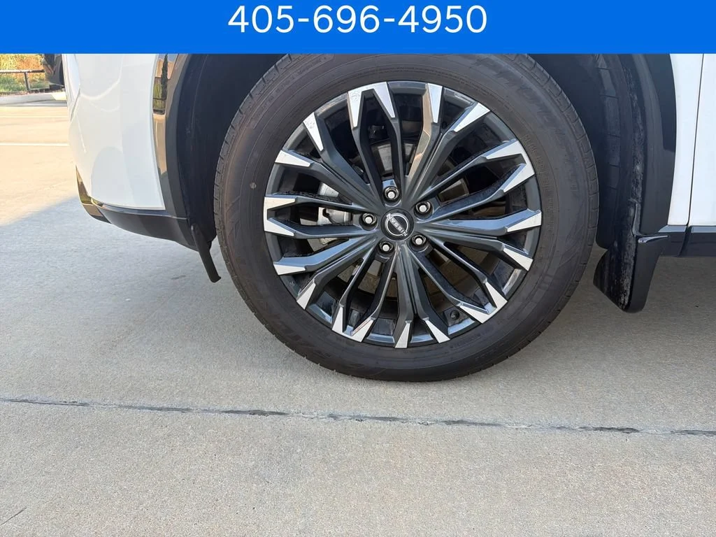 Pre-Owned 2024 Nissan Rogue Platinum