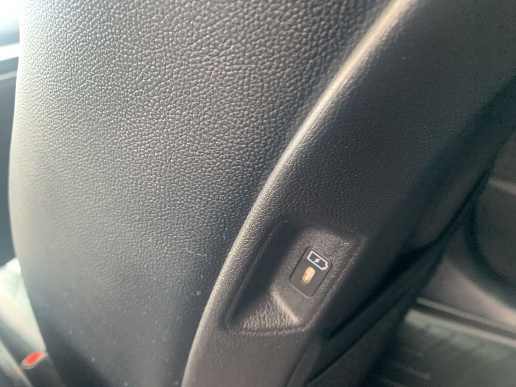 Used 2025 Blue Kia SX Prestige image 38