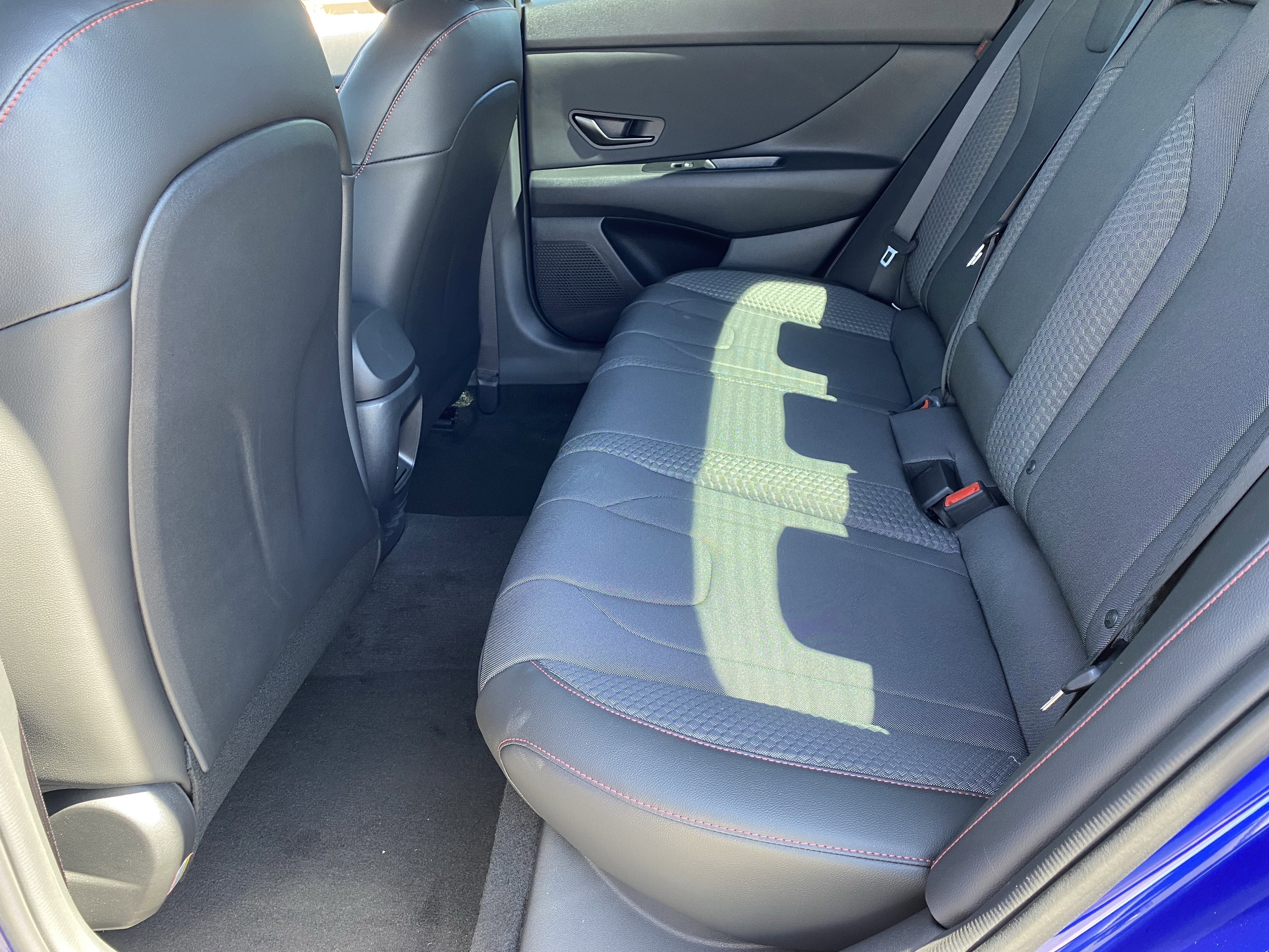 2025 Hyundai Elantra N Line - Photo 15