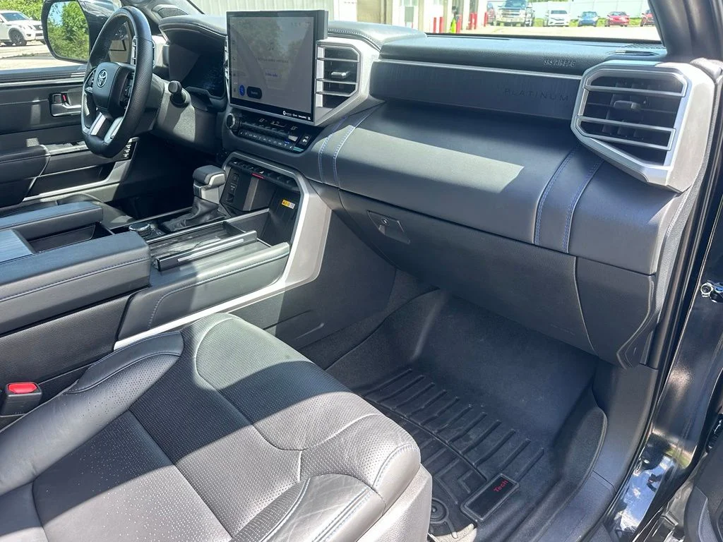 2024 Toyota Sequoia SR5 - Photo 49