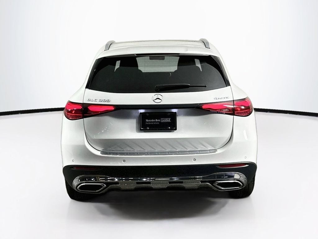 Used 2023 White Mercedes-Benz GLC 300 image 5