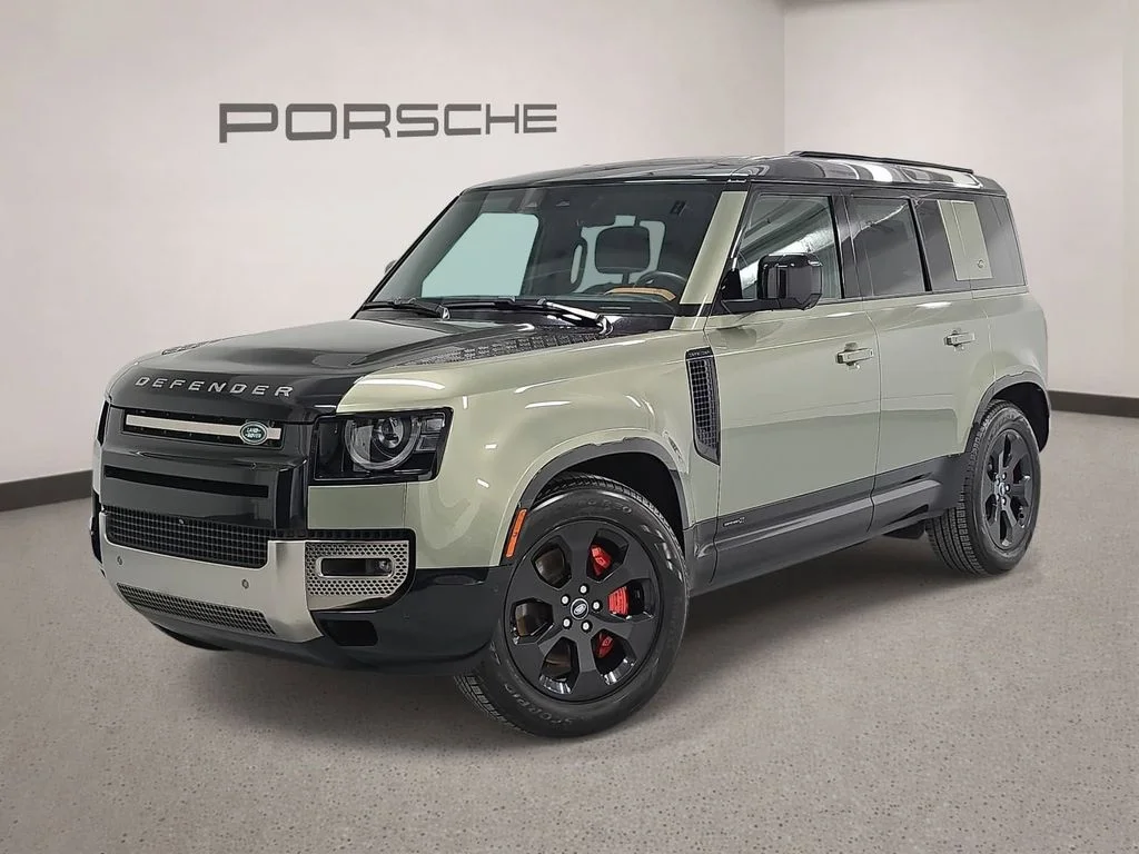 2022 Land Rover Defender X's photo