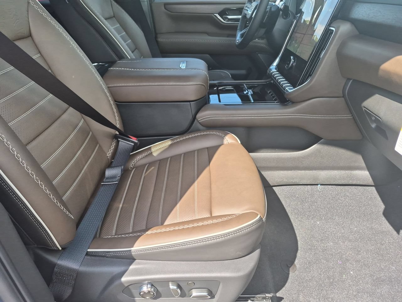 New 2026 Downpour Metallic GMC Denali Ultimate image 27