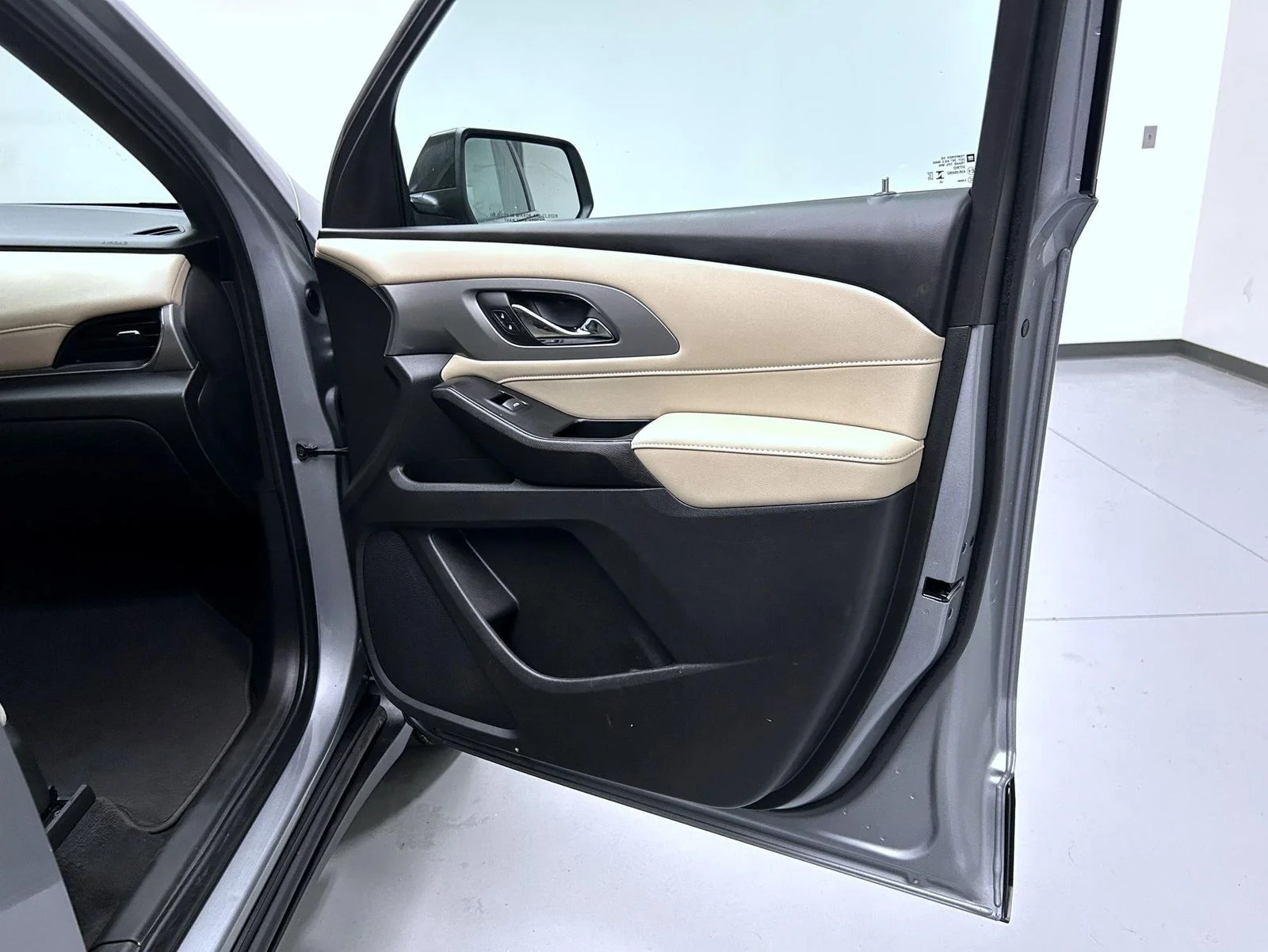 Used 2023 Gray Chevrolet LS image 16