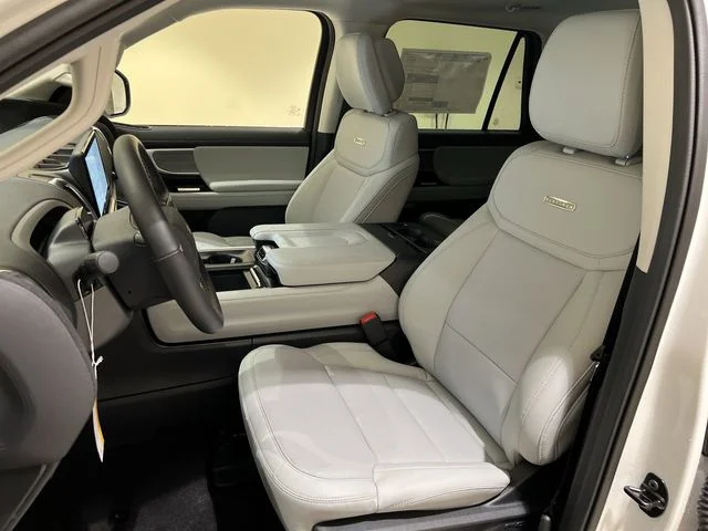 New 2027 White/off-white Ford Platinum image 18