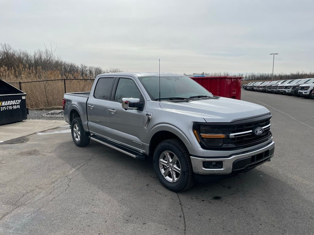 Used 2025 Silver Ford XLT image 3
