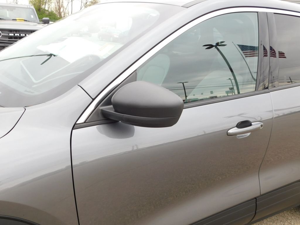Used 2023 Gray Ford Active image 11