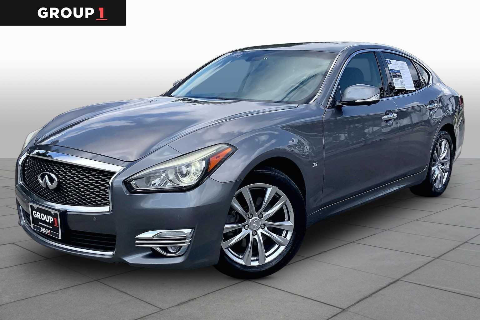 2015 INFINITI Q70 3.7