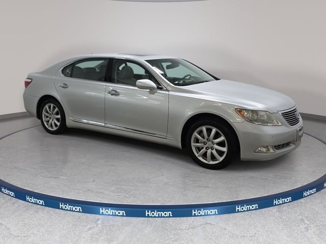 Used 2007 Silver Lexus 460 L image 4