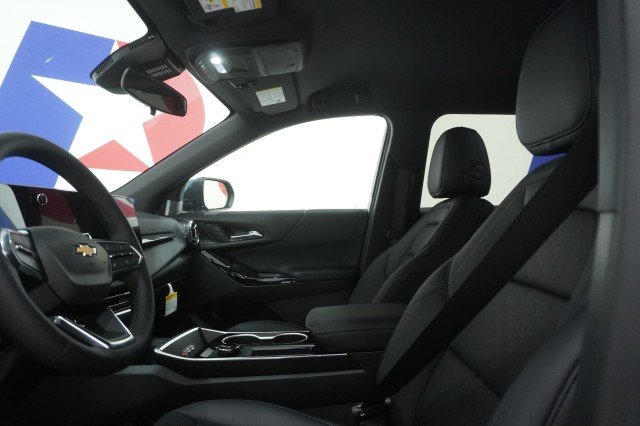 2027 Chevrolet Equinox LT - Photo 17