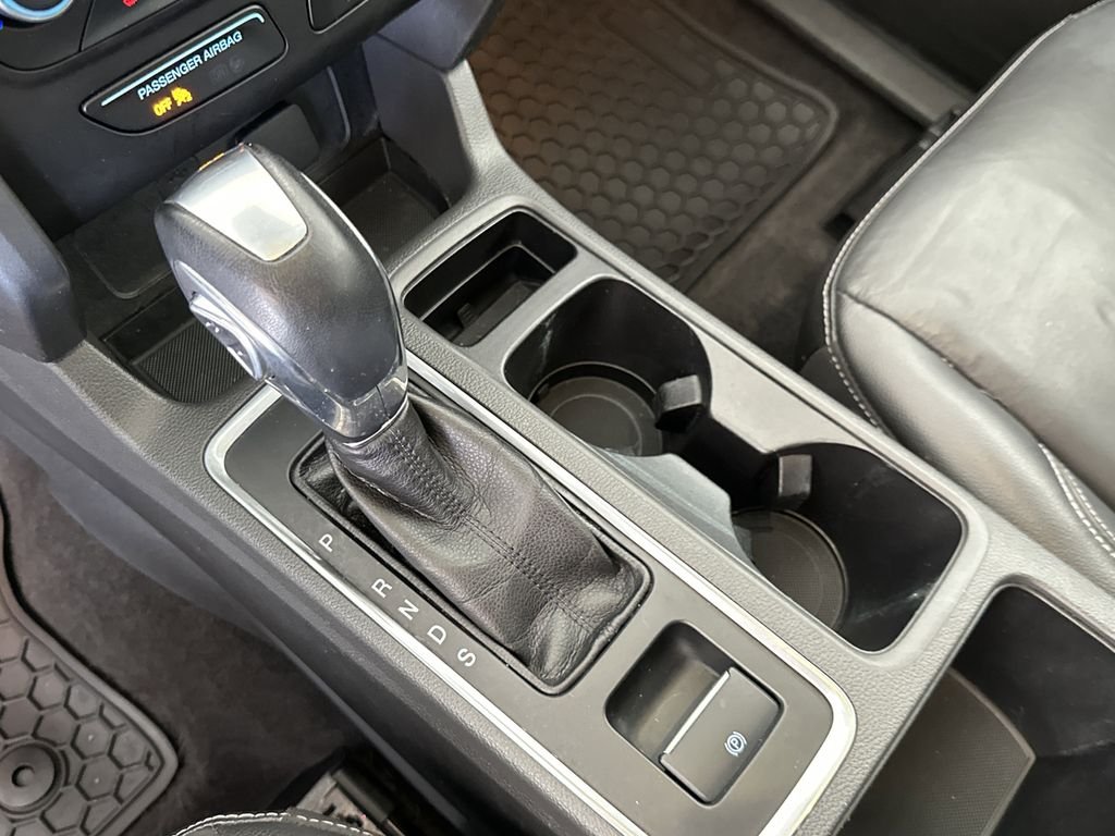 Used 2018 White Ford SEL image 27