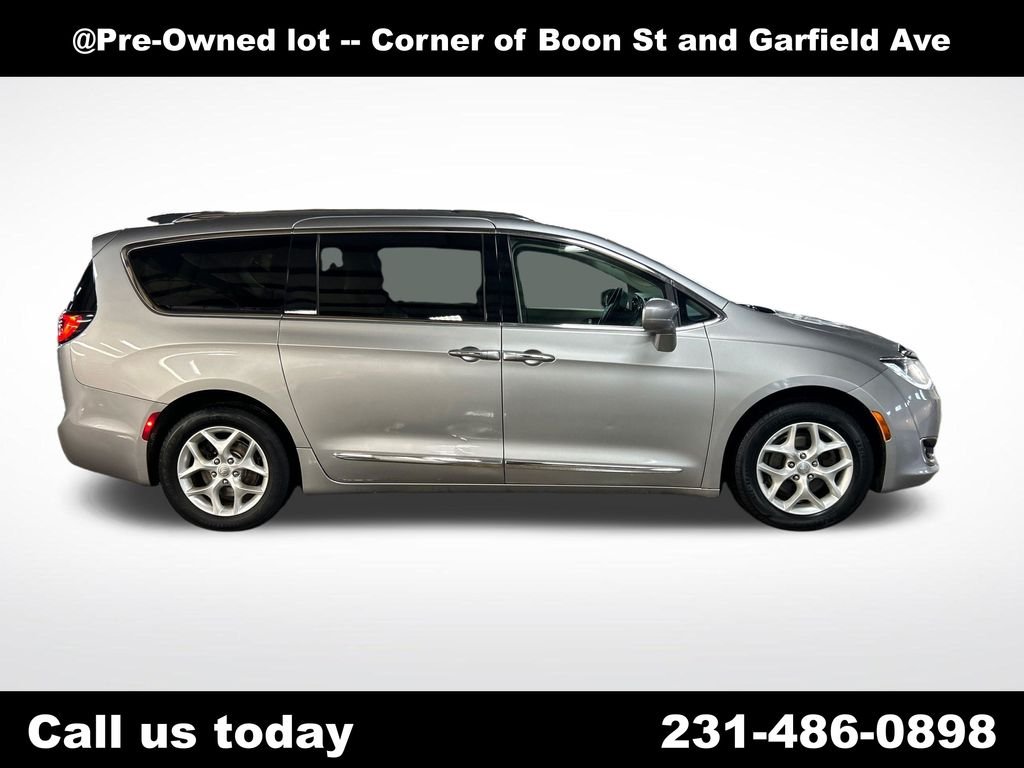 Used 2017 Silver Chrysler Touring L Plus image 6