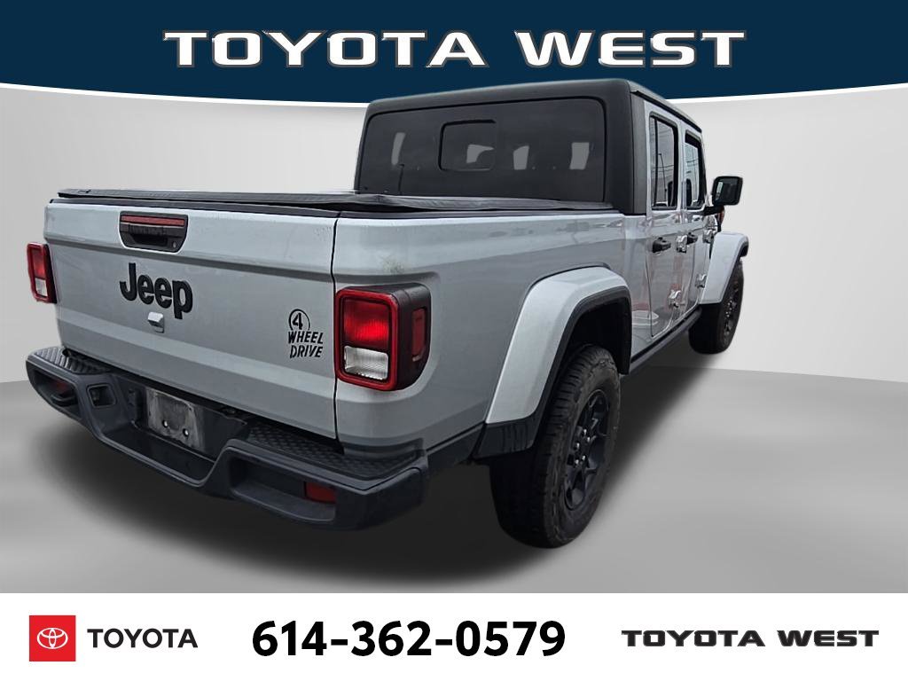 Used 2023 Silver Jeep Willys image 8