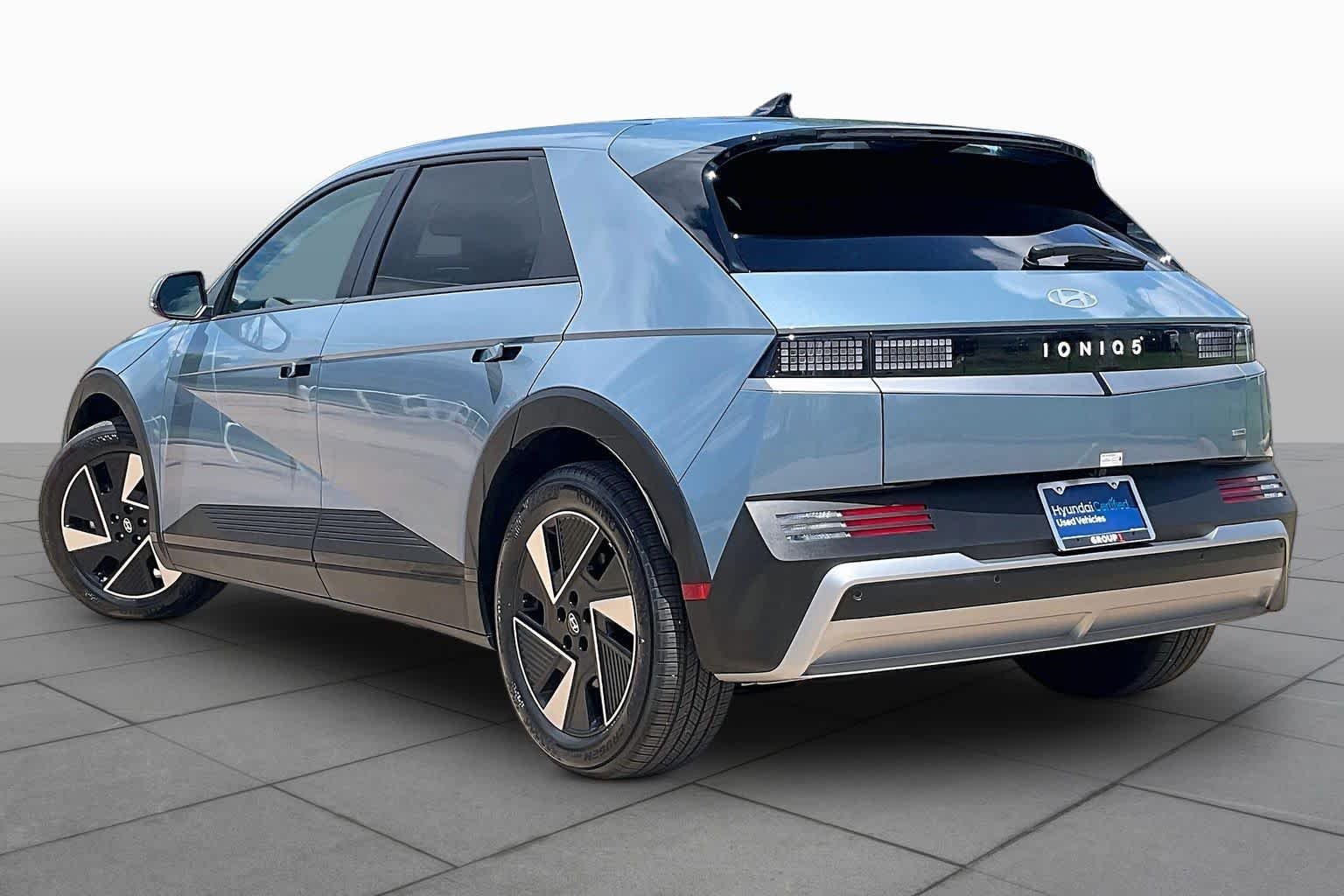 2026 Hyundai IONIQ 5 SE - Photo 11