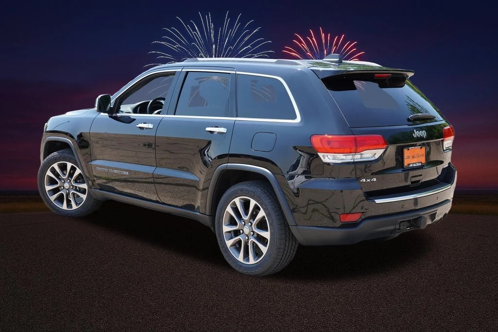 Certified Used 2018 Diamond Black Crystal Pearlcoat Jeep Limited image 7