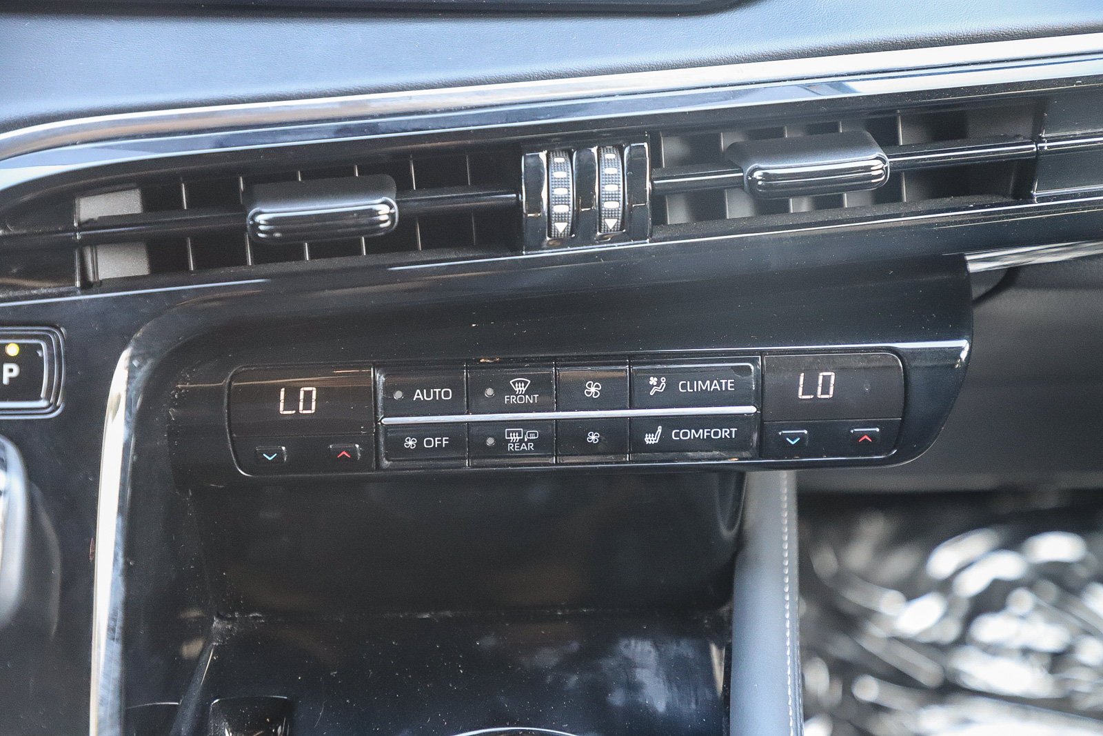 Certified Used 2023  Toyota XLE image 16