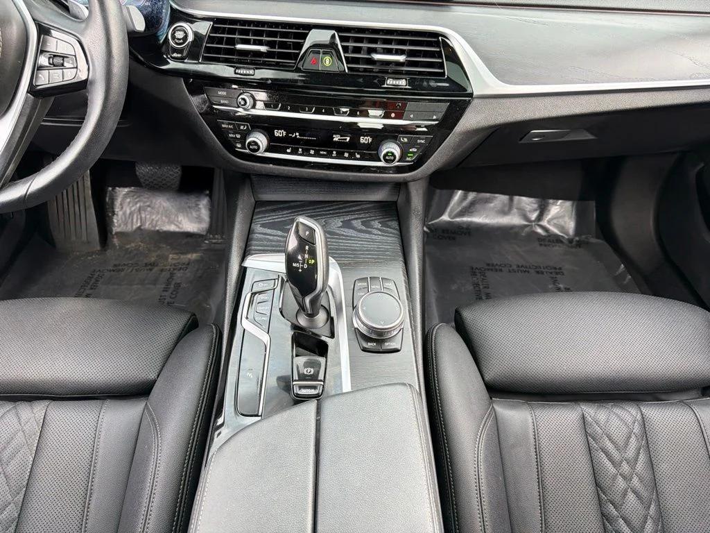 Used 2023 Black BMW 530i xDrive image 21