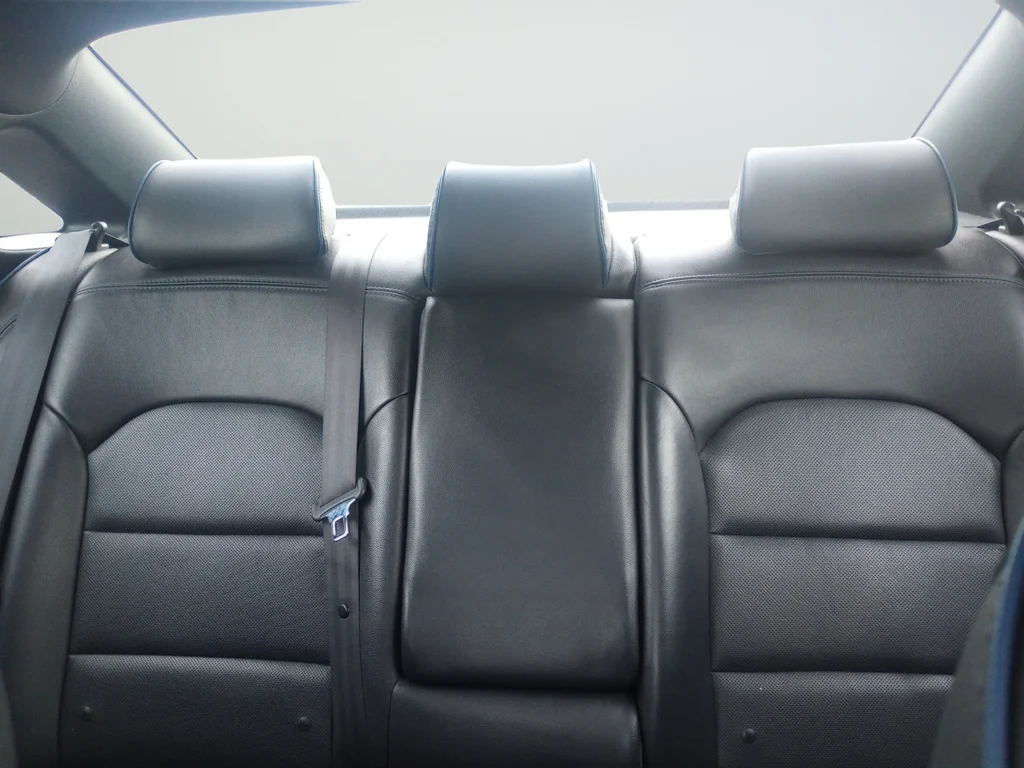 Used 2018 Blue Hyundai Limited image 28