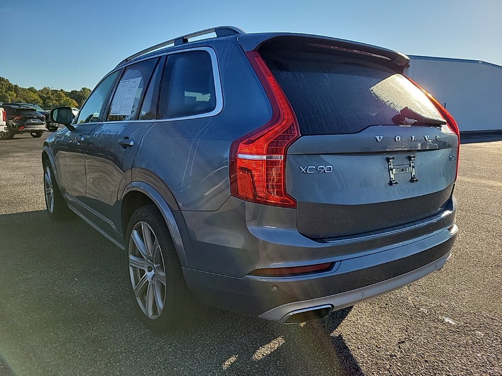 Used 2019 Gray Volvo T6 Momentum image 5