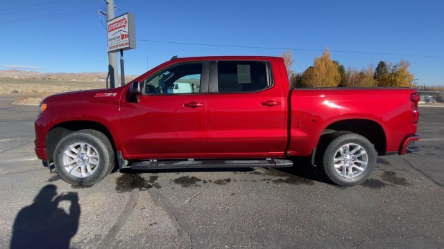 Used 2022 CHERRY RED TINTCOAT Chevrolet RST image 5