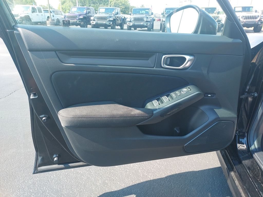 Used 2025 Black Honda LX image 14