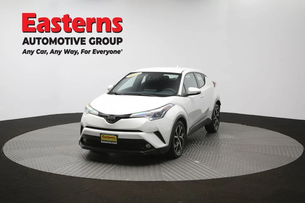 Used 2018 White Toyota XLE Premium image 54