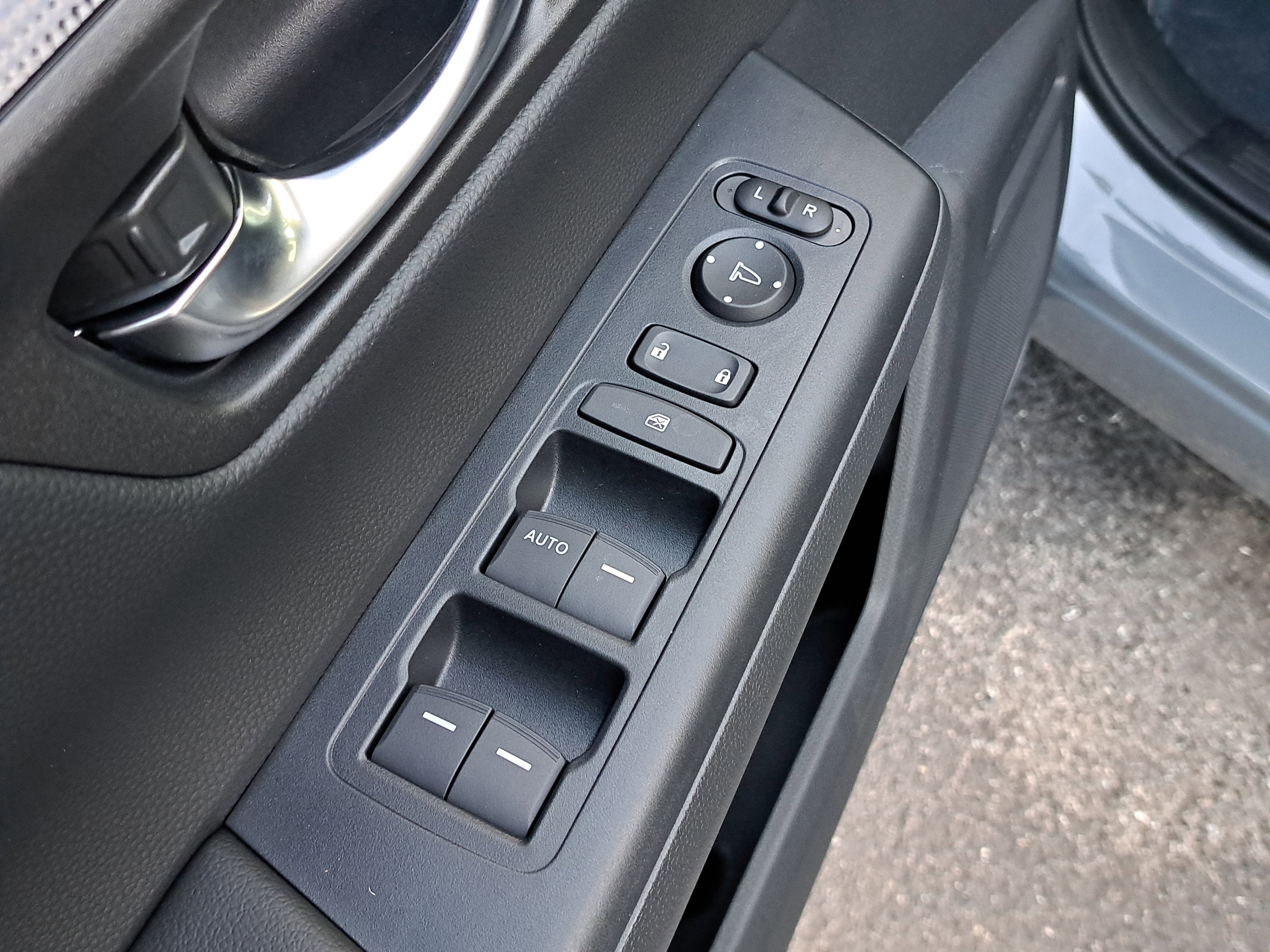 New 2026 Urban Gray Pearl Honda LX image 21